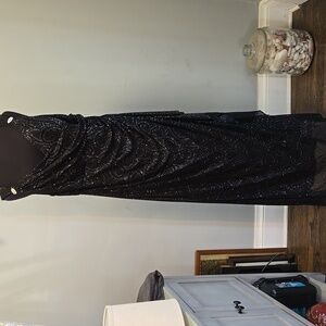 R & M Richards 16W Gown